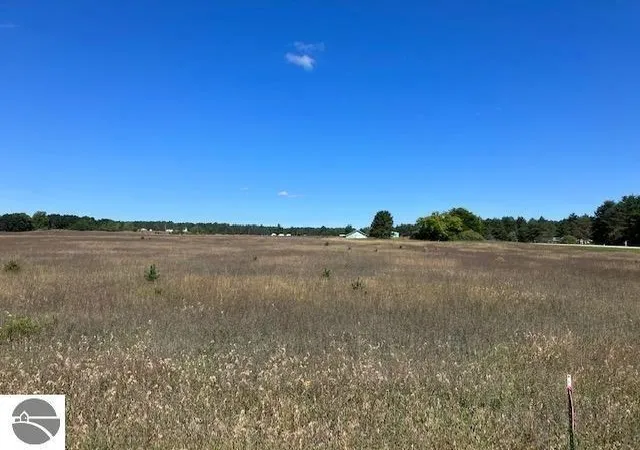 5th image of 5 Horseshoe Trl, Petoskey, MI 49770 | MLS# 80067424