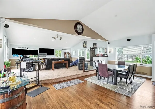 5th image of 3233 Shawnee Ln, Waterford, MI 48329 | MLS# 61011464
