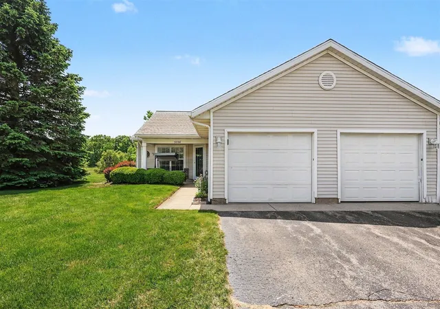 Homes for sale in Grand Rapids, MI | 3336 Clear Vista Ct #33, Grand Rapids, MI 49525 | MLS# 70536288