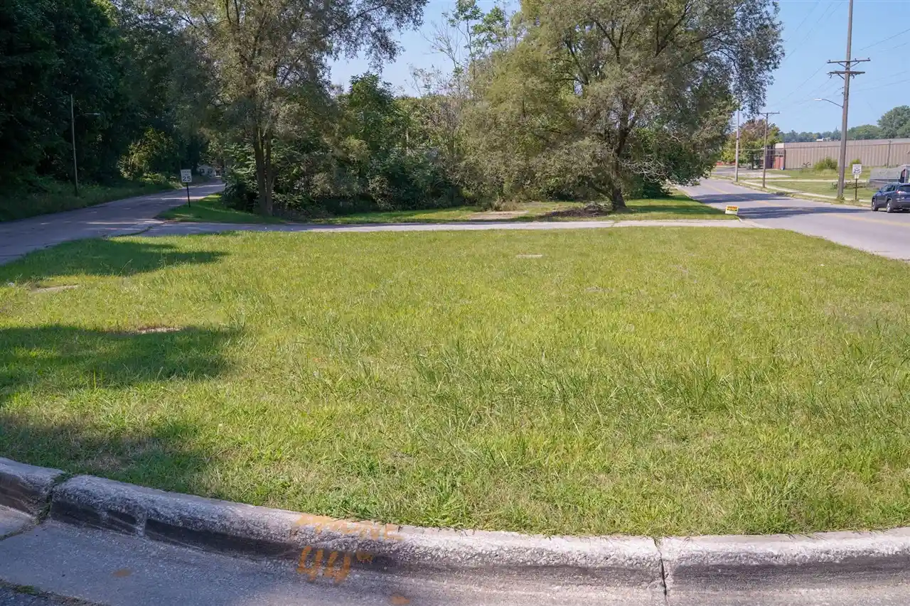 Land for sale at 300 W Empire Ave, Benton Harbor, MI 49022 | MLS# 70564248