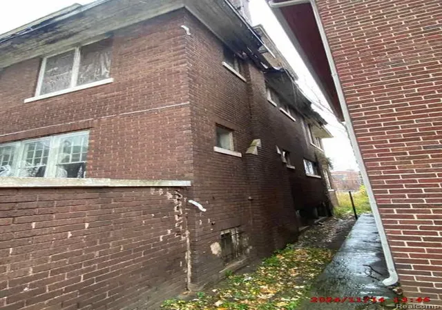 2nd image of 1129 Atkinson St, Detroit, MI 48202 | MLS# 60355542