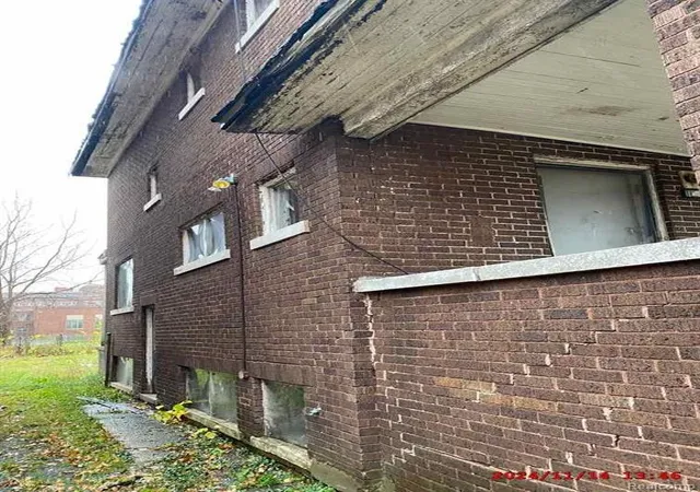 3rd image of 1129 Atkinson St, Detroit, MI 48202 | MLS# 60355542