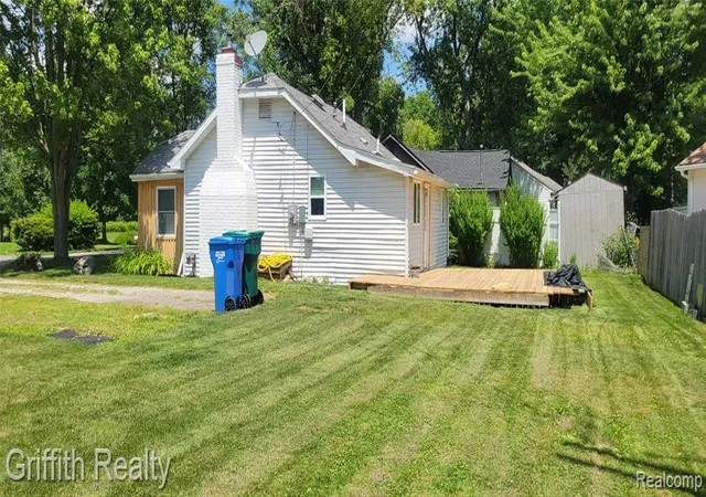 Homes for sale in Howell, MI | 1382 Elmhurst Dr, Howell, MI 48843 | MLS# 61009847