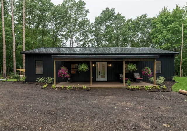 Homes for sale in Kalamazoo, MI | 30996 22nd St, Kalamazoo, MI 49009 | MLS# 70540050