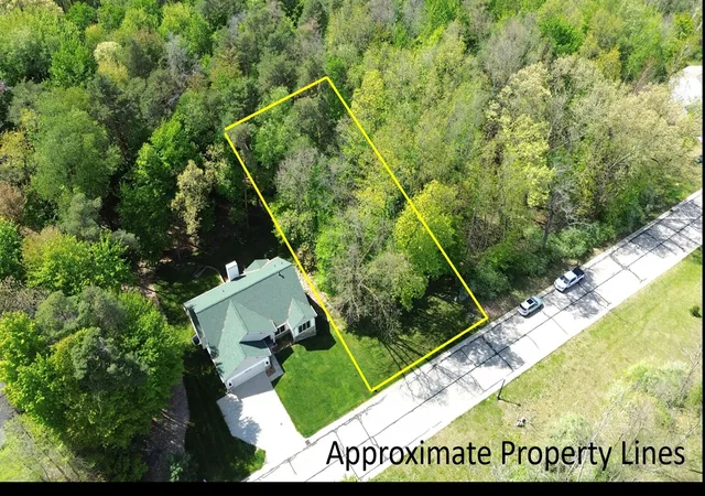 Homes for sale in Manchester, MI | 710 Glen Oak Dr, Manchester, MI 48158 | MLS# 70535607