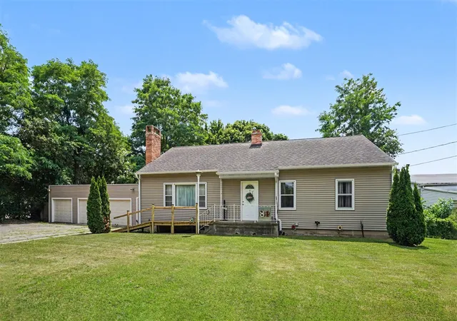 Photo 2 of Sale Pending at 80 Griffin Ct, Battle Creek, MI 49015 | MLS# 70543428 | Listing updated on 2026-08-27
