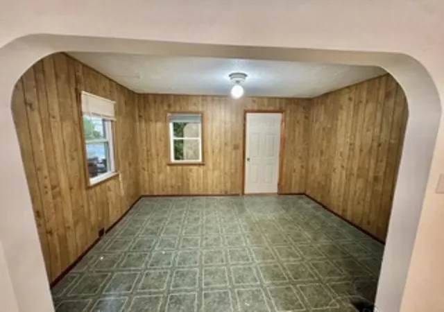 Homes for sale in Alma, MI | 221 W Center St, Alma, MI 48801 | MLS# 80069832