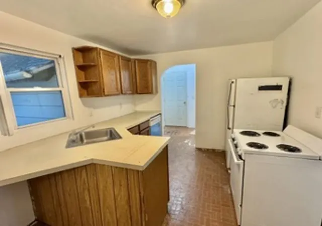 Homes for sale in Alma, MI | 221 W Center St, Alma, MI 48801 | MLS# 80069832