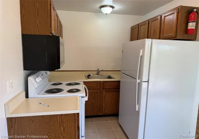 Homes for sale in Center Line, MI | 8689 Sterling Street, Center Line, MI 48015 | MLS# 61009313