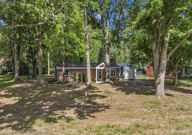 1st image of 76107 Van Dyke Rd, Romeo, MI 48065 2624 | MLS# 61024137