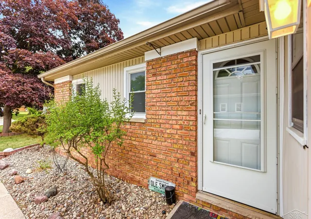 Photo 3 of Single family home for sale at 2904 Clayburn Rd, Saginaw, MI 48603 | MLS# 50220129 | Listing updated on 2026-09-14