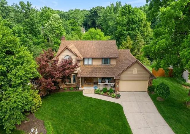 Photo 2 of Single family home for sale at 5893 Mary King Dr, Jackson, MI 49201 | MLS# 70546756 | Listing updated on 2026-09-10