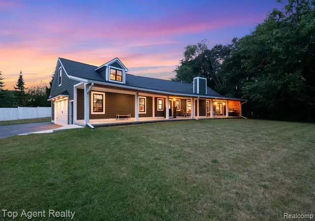 Photo 1 of Single family home for sale at 27593 Old Colony St, Farmington Hills, MI 48334 | MLS# 61014125 | Listing updated on 2026-09-04