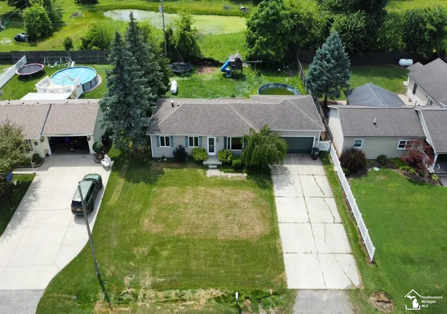 6th image of 12033 Crossman St, Carleton, MI 48117 | MLS# 50213880