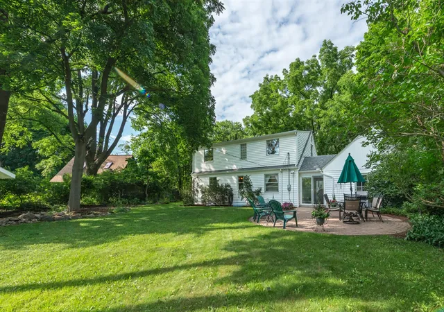 Homes for sale in Ann Arbor, MI | 719 Sunset Rd, Ann Arbor, MI 48103 | MLS# 70544537