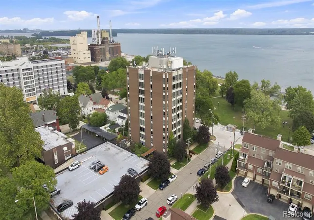 Photo 2 of Sale Pending at 20 Chestnut St #308, Wyandotte, MI 48192 5239 | MLS# 61025624 | Listing updated on 2026-09-02