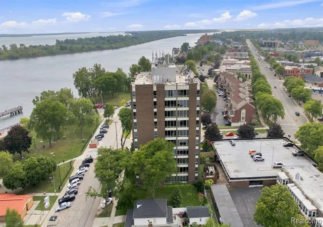 Photo 3 of Sale Pending at 20 Chestnut St #308, Wyandotte, MI 48192 5239 | MLS# 61025624 | Listing updated on 2026-09-02