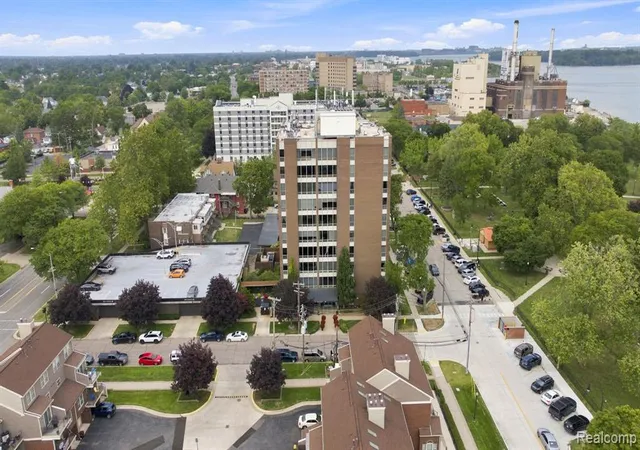 Photo 41 of Sale Pending at 20 Chestnut St #308, Wyandotte, MI 48192 5239 | MLS# 61025624 | Listing updated on 2026-09-02