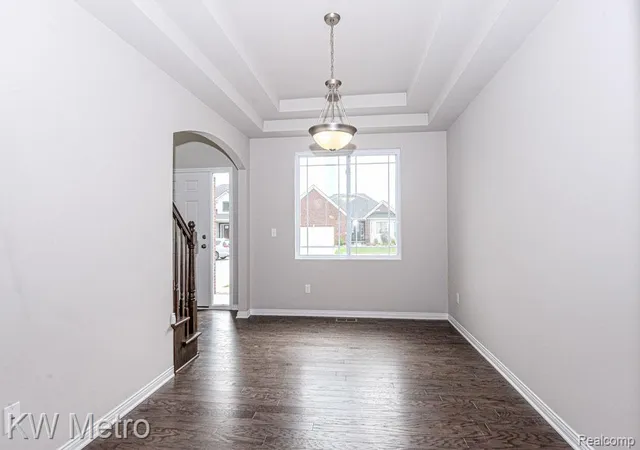 Photo 3 of Single family home for sale at 34641 John Bartley Cir, Sterling Heights, MI 48310 | MLS# 61007748 | Listing updated on 2026-09-15