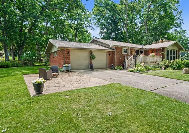 Photo 3 of Sale Pending at 1513 Ferndale Blvd, Niles, MI 49120 | MLS# 70549381 | Listing updated on 2026-08-31