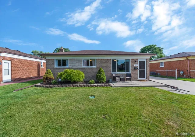 Homes for sale in Warren, MI | 14914 Jenny Dr, Warren, MI 48088 | MLS# 61002648