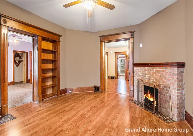 4th image of 1718 Madison Ave, Grand Rapids, MI 49507 | MLS# 70481677
