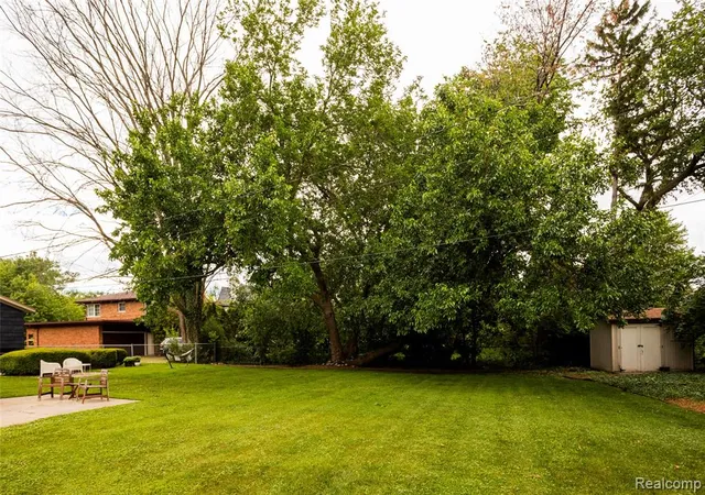 Homes for sale in Grosse Pointe Park, MI | 600 Middlesex Rd, Grosse Pointe Park, MI 48230 | MLS# 61009082