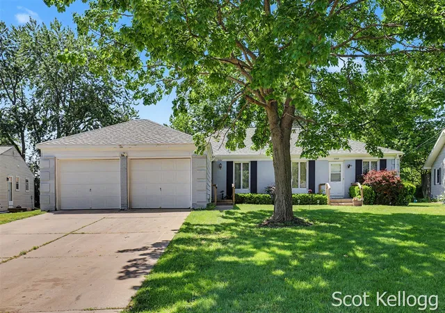Homes for sale in Grand Rapids, MI | 5959-5961 Crestmoor Dr, Grand Rapids, MI 49508 | MLS# 70536551