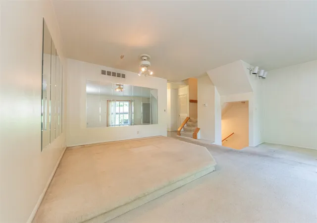 Photo 3 of Condo for sale at 3286 Alpine Dr, Ann Arbor, MI 48108 | MLS# 70545415 | Listing updated on 2026-08-28