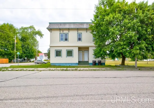 Listing Photo 5 - Condo for sale in building located at W5496 1st St, Hermansville, MI 49847