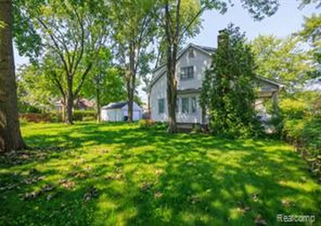 Homes for sale in Ferndale, MI | 556 E Troy St, Ferndale, MI 48220 | MLS# 61009535