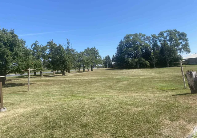 5th image of 491 W Center Rd, Essexville, MI 48732 | MLS# 50219087