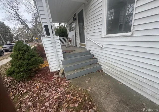 4th image of 17229 Heyden St, Detroit, MI 48219 | MLS# 60958053