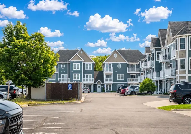 26th image of 151 E Railroad Ave, Traverse City, MI 49686 | MLS# 80072379
