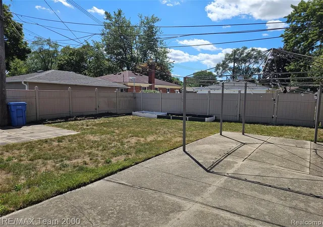 3rd image of 24925 Van Buren Rd, Dearborn Heights, MI 48127 1321 | MLS# 61024371
