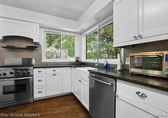Photo 5 of Single family home for sale at 22636 King Richard Ct, Beverly Hills, MI 48025 2506 | MLS# 61024856 | Listing updated on 2026-08-27