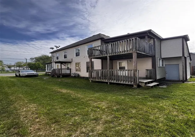 Homes for sale in Grand Rapids, MI | 718 Sherman Street Se #1, #2, Grand Rapids, MI 49503 | MLS# 70533949