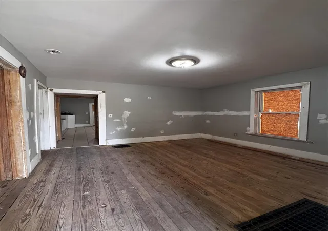 Homes for sale in Grand Rapids, MI | 718 Sherman Street Se #1, #2, Grand Rapids, MI 49503 | MLS# 70533949