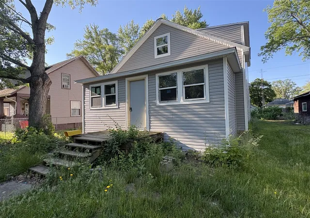 Homes for sale in Benton Harbor, MI | 220 Parker Ave, Benton Harbor, MI 49022 | MLS# 70535195