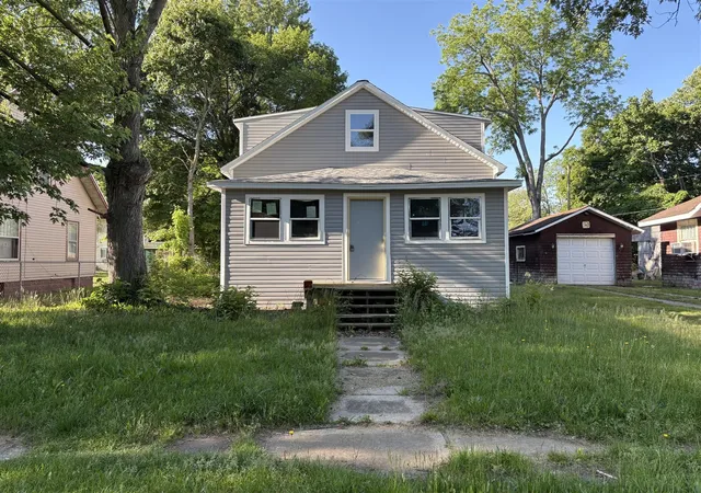 Homes for sale in Benton Harbor, MI | 220 Parker Ave, Benton Harbor, MI 49022 | MLS# 70535195