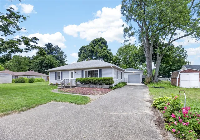 Homes for sale in Plainwell, MI | 1049 Bloomfield Ave, Plainwell, MI 49080 | MLS# 70541014