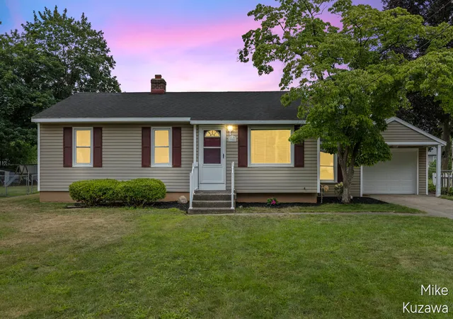 Photo 1 of Sale Pending at 3901 Suburban Shores Dr, Grand Rapids, MI 49525 | MLS# 70554668 | Listing updated on 2026-08-31