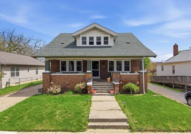 Homes for sale in Eastpointe, MI | 22454 Pleasant Ave, Eastpointe, MI 48021 | MLS# 50206718
