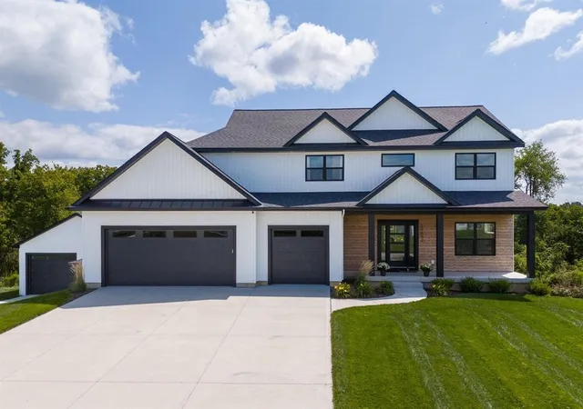 2nd image of 12652 Ridgedale Dr, Allendale, MI 49401 | MLS# 70498452