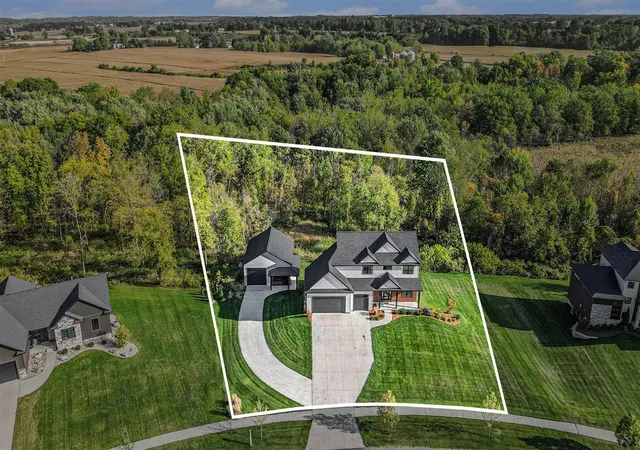 3rd image of 12652 Ridgedale Dr, Allendale, MI 49401 | MLS# 70498452