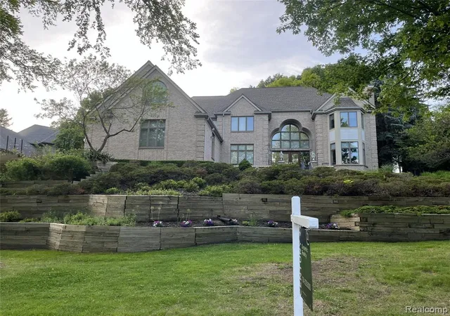 1st image of 1721 Archers Pointe, Rochester Hills, MI 48306 | MLS# 61003445