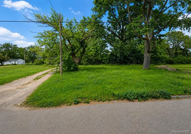 1st image of 1182 W Juliah Ave, Flint, MI 48505 | MLS# 60994432