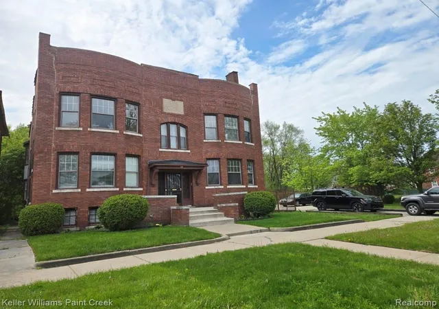 2nd image of 268 Marston St, Detroit, MI 48202 | MLS# 60994851