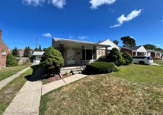 Photo 1 of Single family home for sale at 29636 Orangelawn St, Livonia, MI 48150 3033 | MLS# 61024034 | Listing updated on 2026-08-28