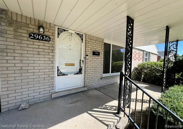 Photo 2 of Single family home for sale at 29636 Orangelawn St, Livonia, MI 48150 3033 | MLS# 61024034 | Listing updated on 2026-08-28